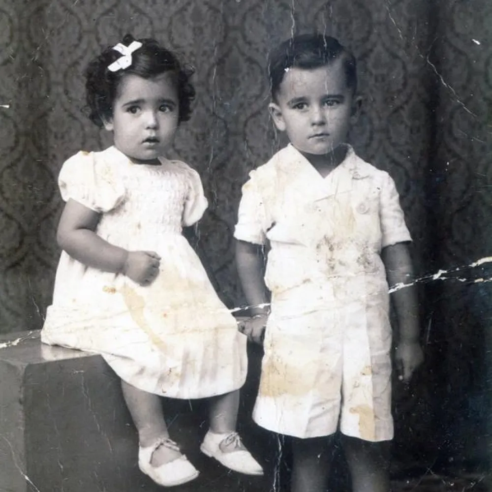 Con su hermana Inmaculada