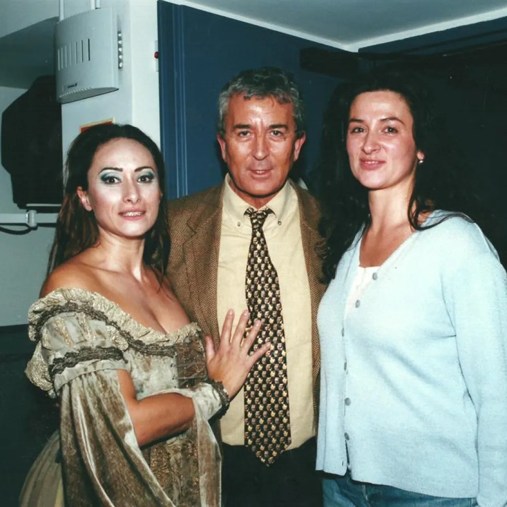 Con la soprano Darina Takova en un descanso de los ensayos de la ópera Celos aún del aire matan (Javier del Real)