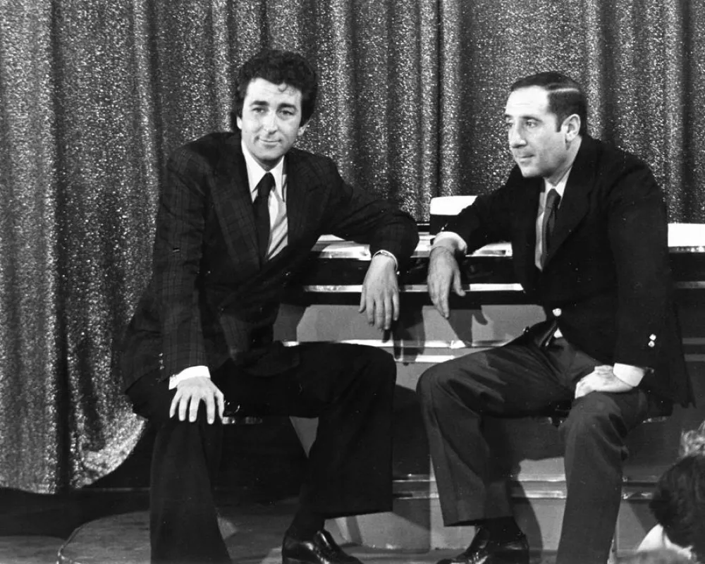Con Alfredo Landa esperando para intervenir en un programa para la promoción de la obra Yo quiero a mi mujer