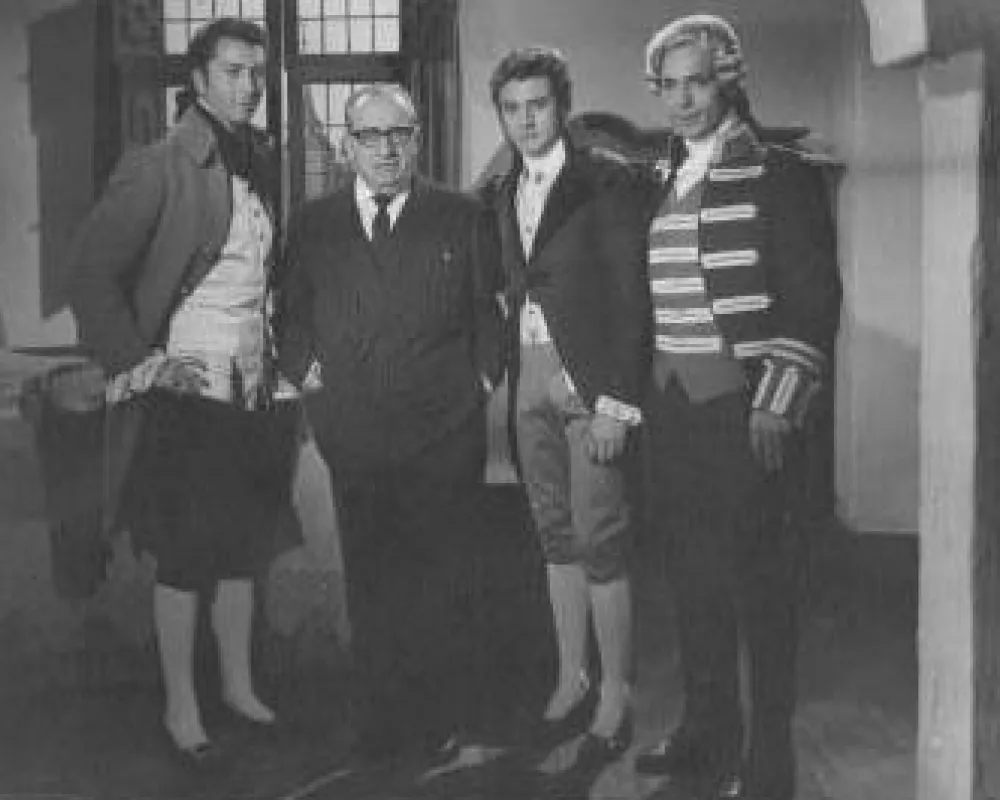 Francisco Valladares, Carlos Larrañaga y Sancho Gracia con Don Luis de Sosa