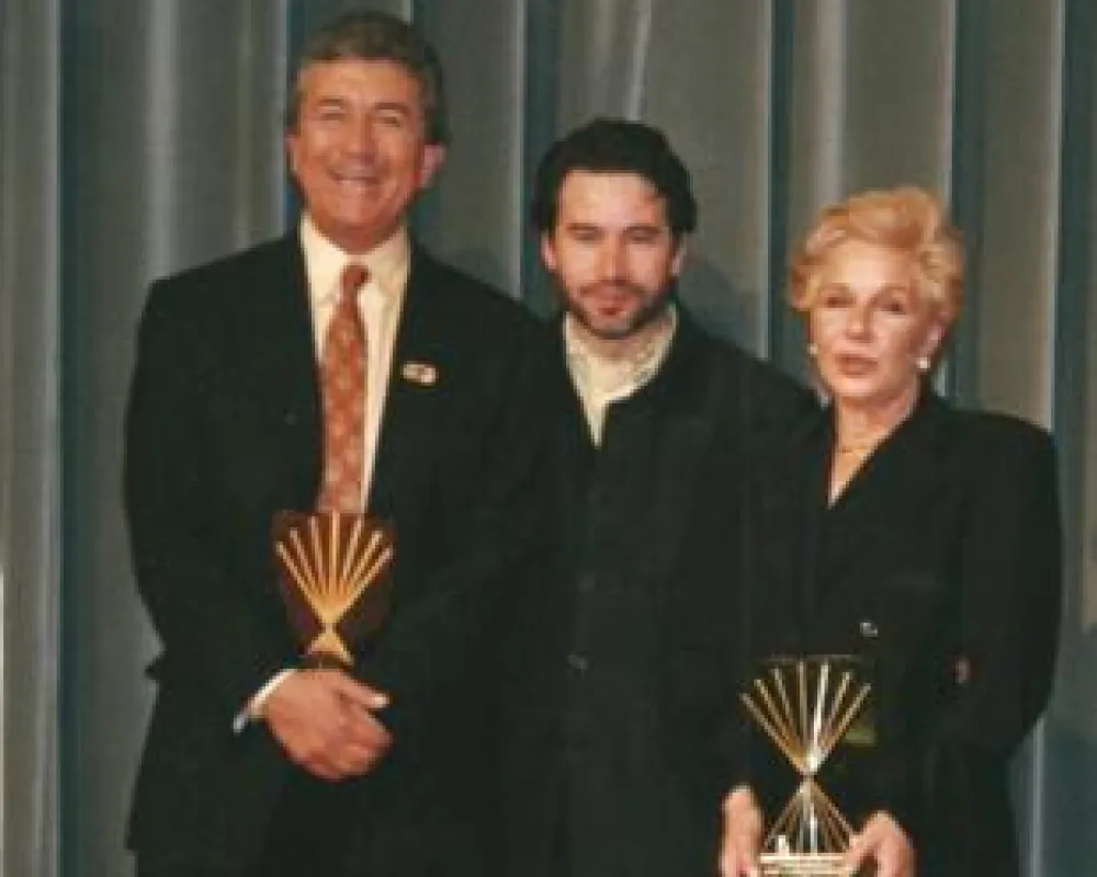 1994 Premio a la elegancia. Con Lola Herrera y su peluquero Fernando Delgado