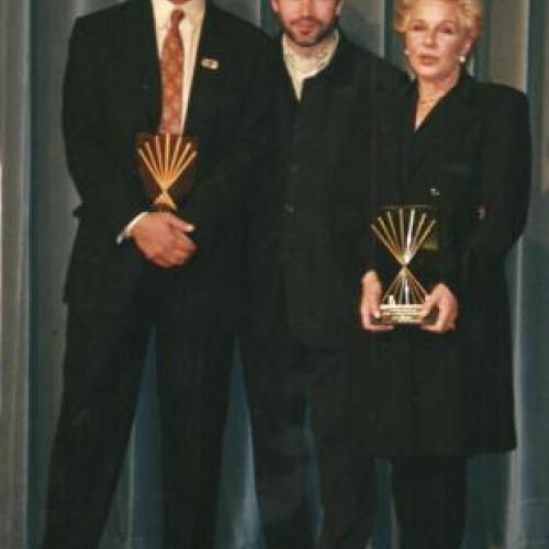 1994 Premio a la elegancia. Con Lola Herrera y su peluquero Fernando Delgado